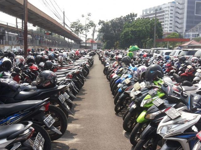 Penataan parkir sepeda motor
